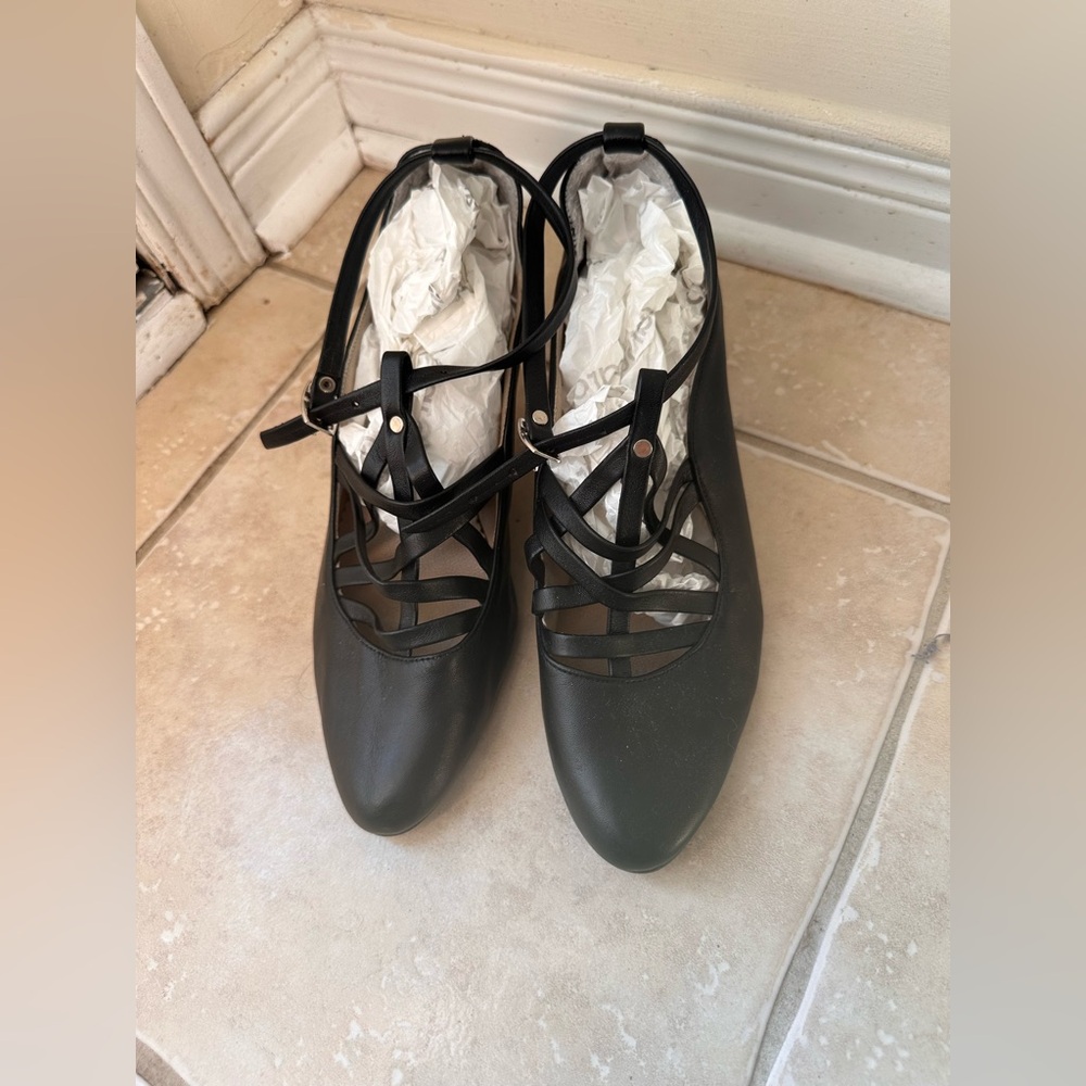 Black Women's Shoes size 40/9
